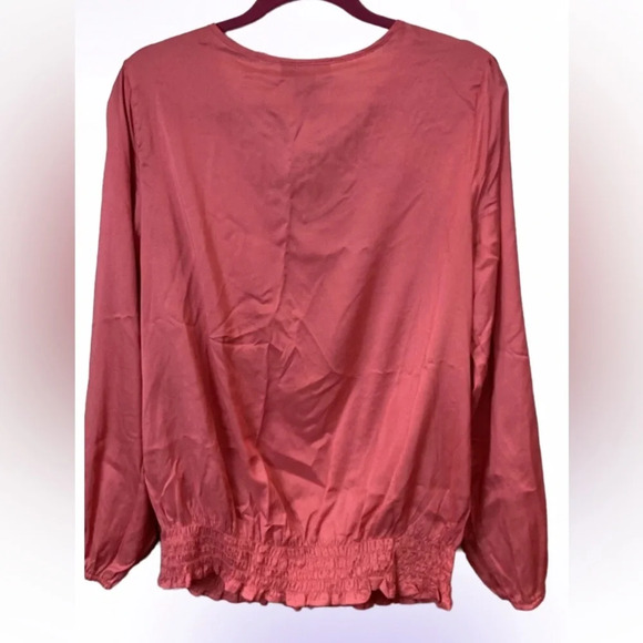 Attention beaded balloon long sleeve Rayon V neck blouse Sz L - Picture 14 of 14